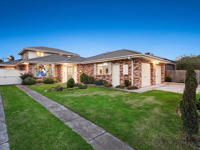 Kath and Kim's Patterson Lakes home sold