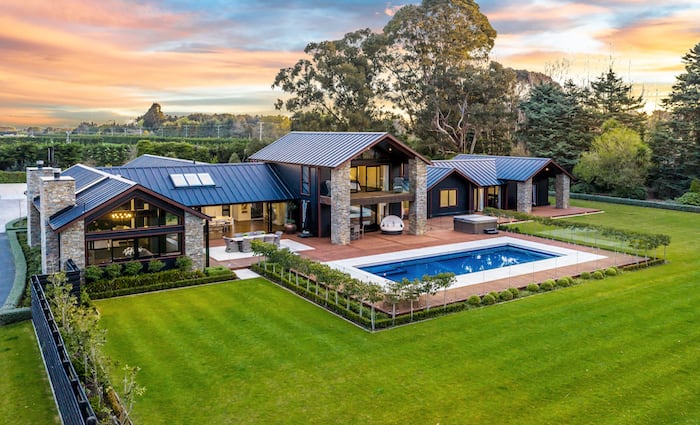 All Blacks coach Steve Hansen lists Canterbury home