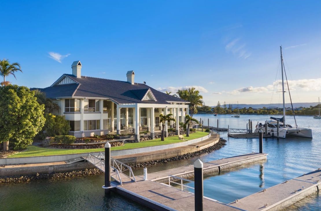 Sovereign Islands trophy home listed