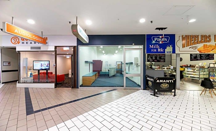 Wheelers Hill Shopping Centre shop on market