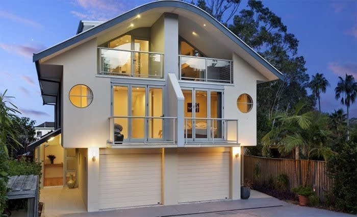 Manly fullback Brett Stewart lists Balgowlah house