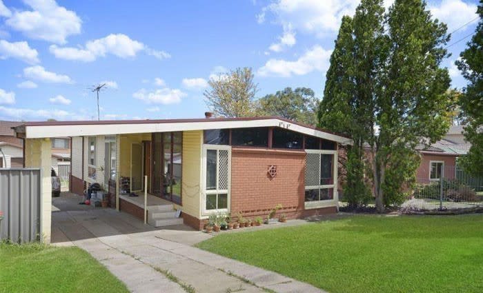 Smart gimmicky $1 Blacktown reserve Valentine's Day auction sells for $565,000