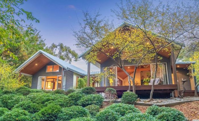 Torri a twin villa home in Boya has hit the market