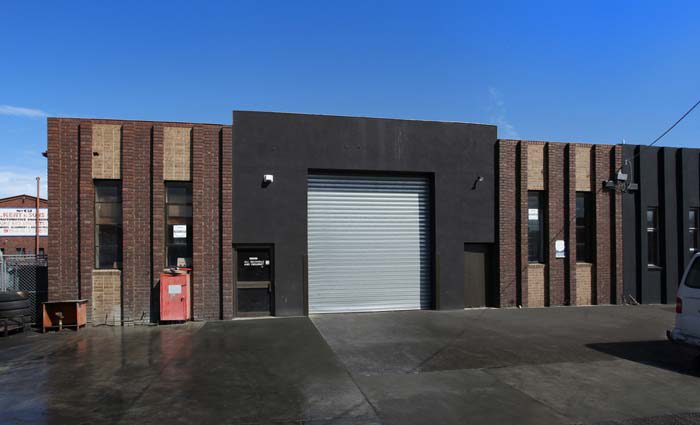 Clayton standalone warehouse sells