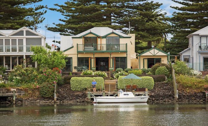 Port Fairy's 1850s Moyne River Cottage listed for sale