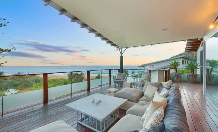 Singo's Killcare beach house remains for sale