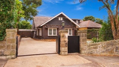 Nip/Tuck star Julian McMahon sells childhood home