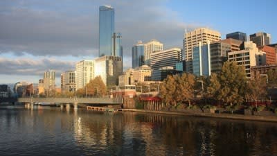 Majority of experts polled tip Melbourne office market to boom