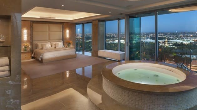 Harry Stamoulis sells Royal Domain Tower penthouse