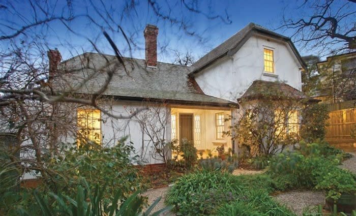 No hammer, but Hamer's Dutch-gabled Malvern home sells post-auction