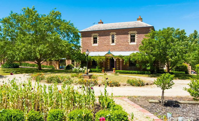Methodist manse in Batesford, Victoria listed