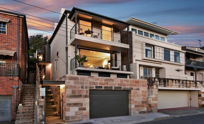 Freestanding McMahons Point residence sells $700,000 above suburb median