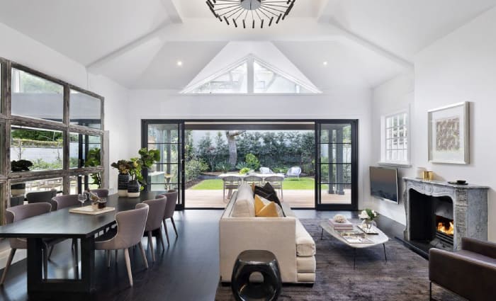 Gold Coast Suns coach Andrew Swallow lists in Perth