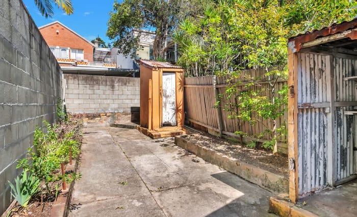 Albert Square, Paddington terrace with backyard dunny for auction
