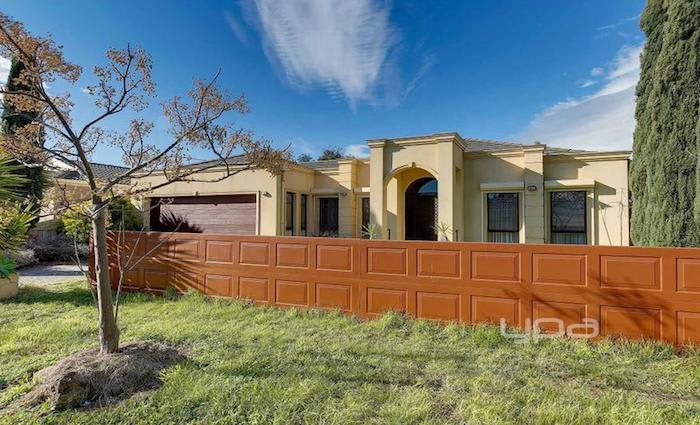 Roxburgh Park three bedroom house listed by mortgagee