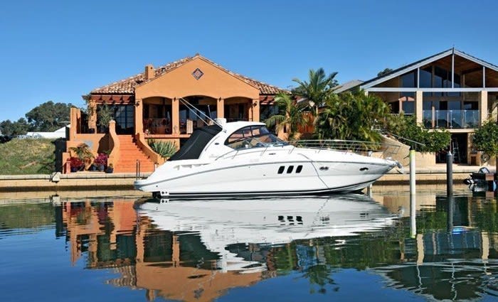 House Rules contestants hardly on struggle street, say critics