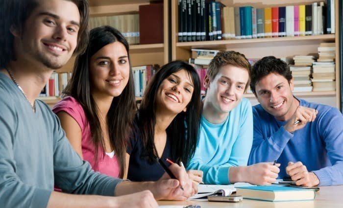 International students head to University of Melbourne and UNSW