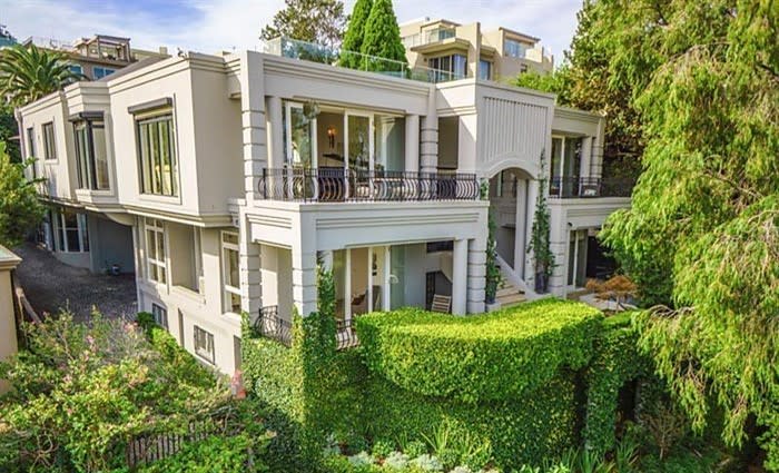 Bullish $10.1 million under the hammer Vaucluse trophy mansion sale