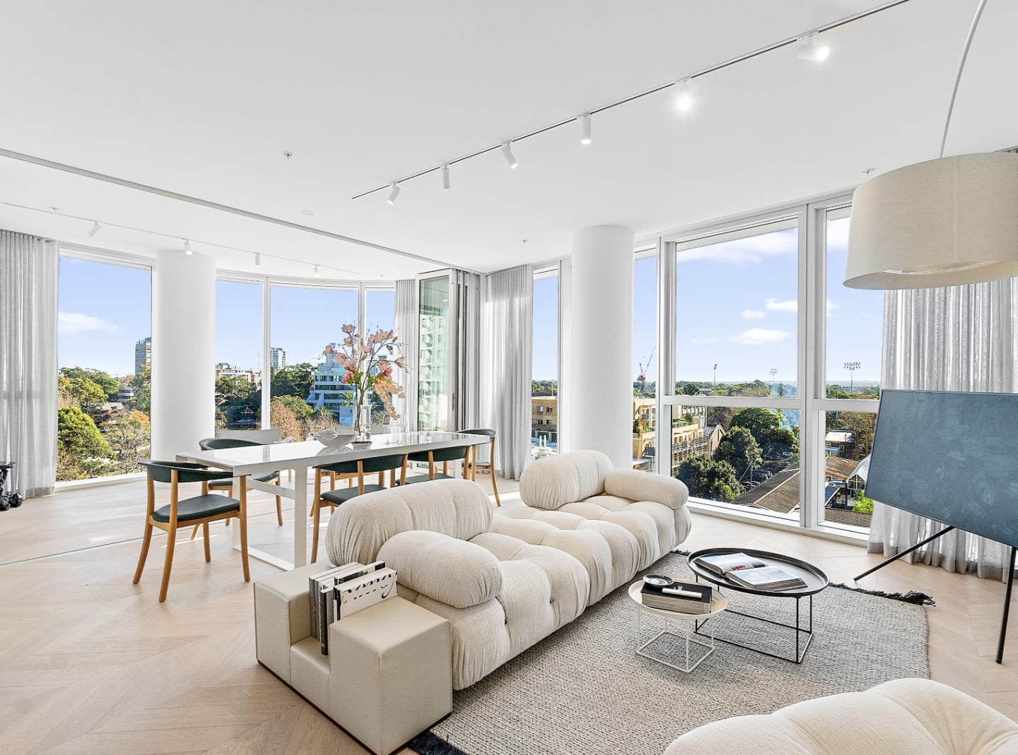 AURA by Aqualand sees record sales week as Sydney's luxury new apartment market ramps up