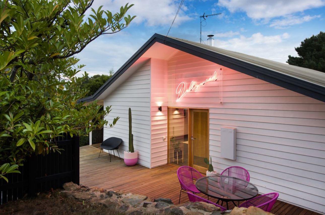 Model Megan Gale and former footballer Shaun Hampson purchase Dollywood Daylesford