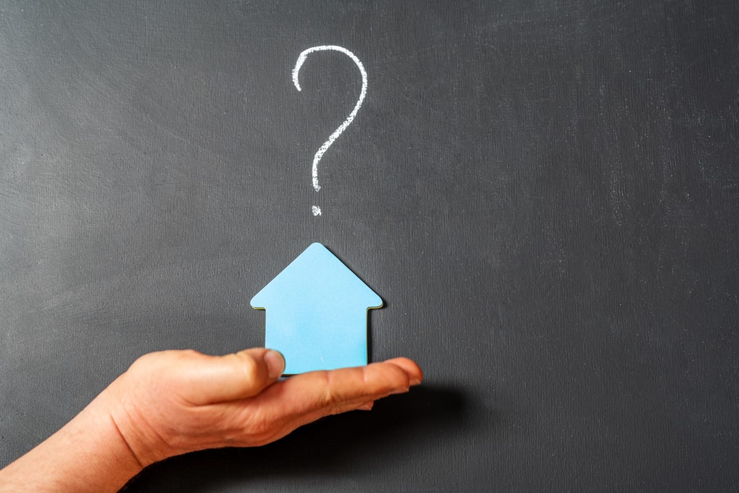 Contrasting property statistics sets buyers back: Hotspotting's Terry Ryder