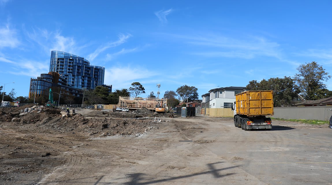 Blue Earth's Fishermans Bend skyscraper moves to construction, Ivanhoe approaching launch