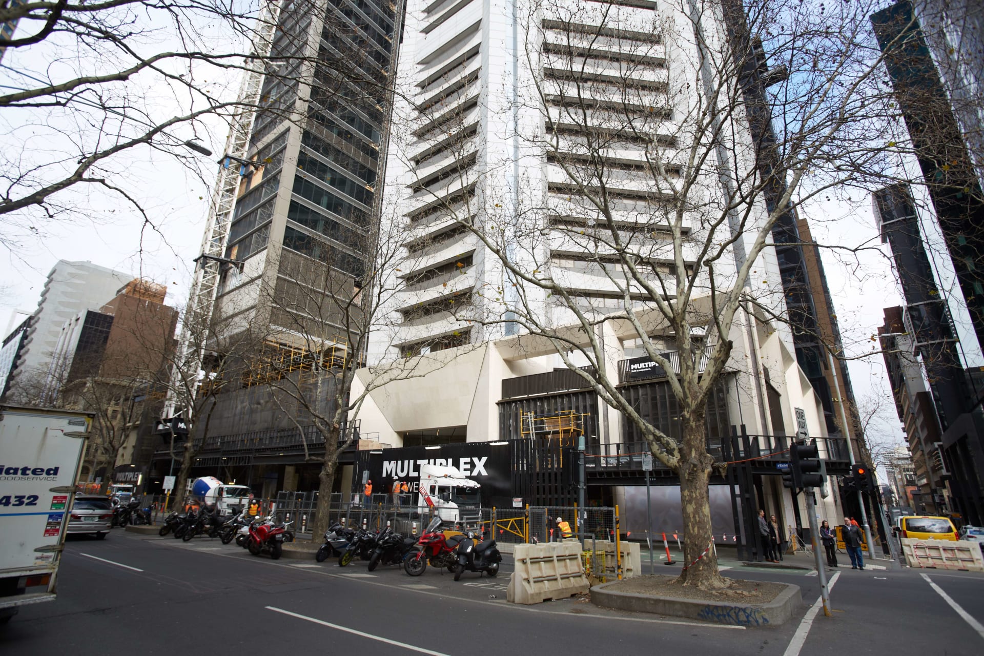 Multiplex Tops Out QIC’S Collins Street Tower