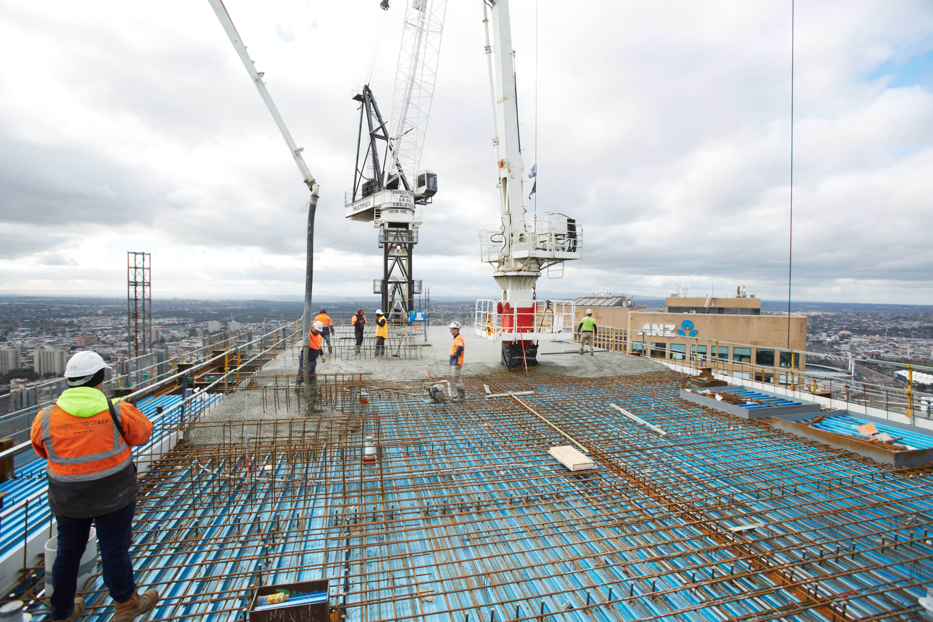 Multiplex Tops Out QIC’S Collins Street Tower