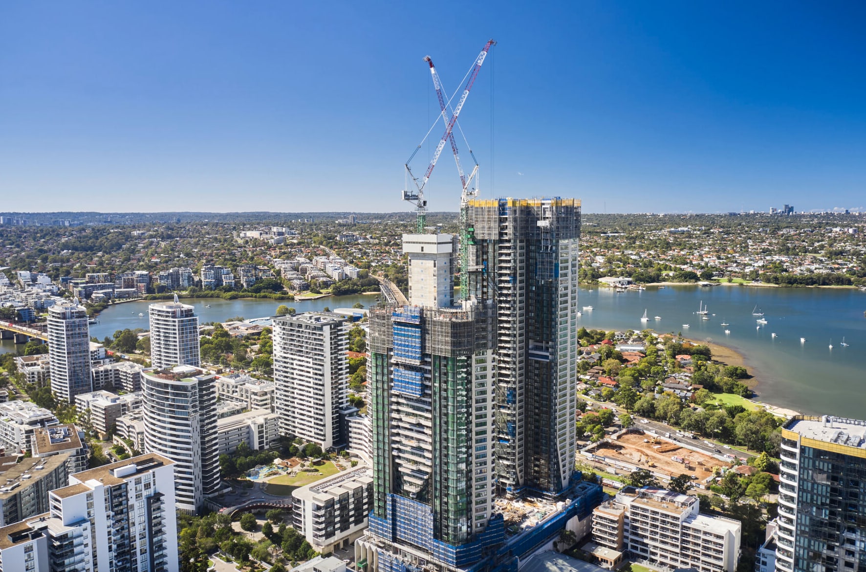 Billbergia top out Rhodes tallest tower as Rhodes Central approaches completion