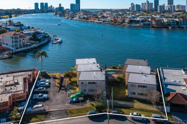 Perspective Helm: Move In Dec 2025 - 107 Stanhill Drive, Chevron Island