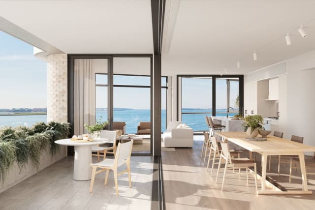 SEYCHELLES - 64-68 The Grand Parade, Brighton Le Sands