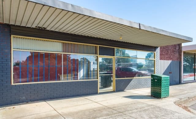 Scoresby commercial property sold for $521,000