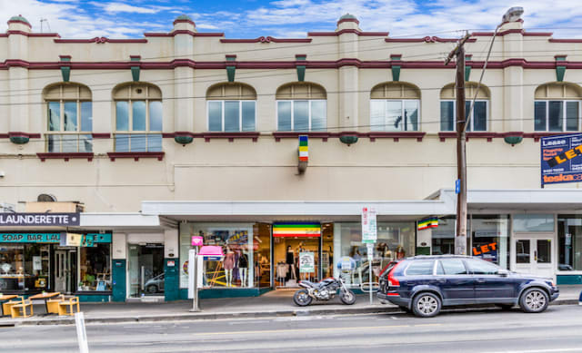 High Street retail strip shop listed for December auction