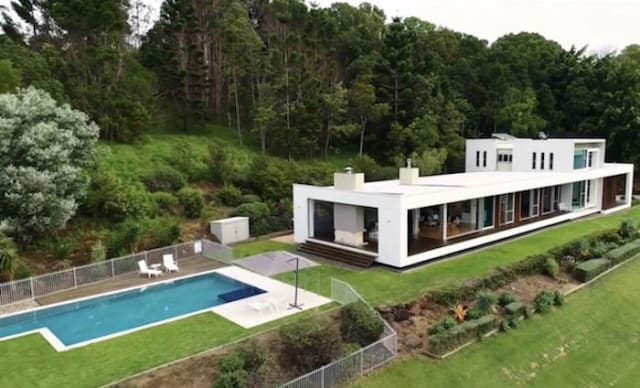 Award-winning Currumbin Valley house sold for $2.85 million