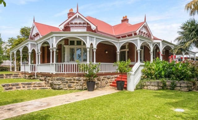 Julie Bishop's former Claremont home listed