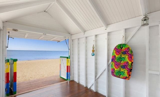 Bathing box 44 listed for sale on Brighton Beach