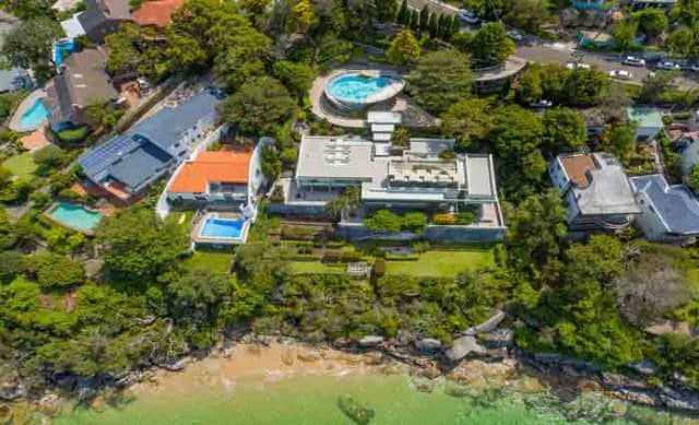 The Belgiorno-Nettis clan sold their lower north shore apartment, but still seek buyers for their family estate