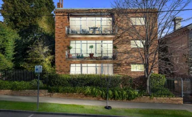 South Yarra unit of late 1940s Melbourne Lord Mayor Sir Francis Raymond Connelly sold