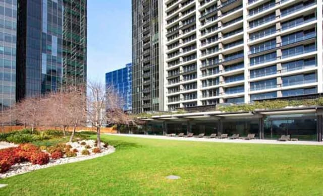 Melbourne apartment complex upgrades to superfast Spirit Internet