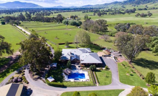 Springbank, Mel Gibson's former Victorian farm resold