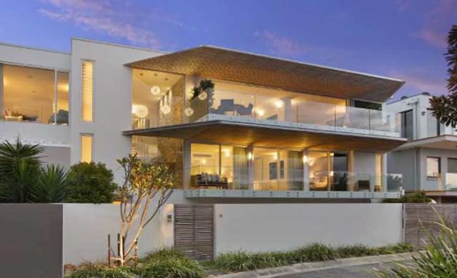 Former Curl Curl North home of Jennifer Hawkins sold