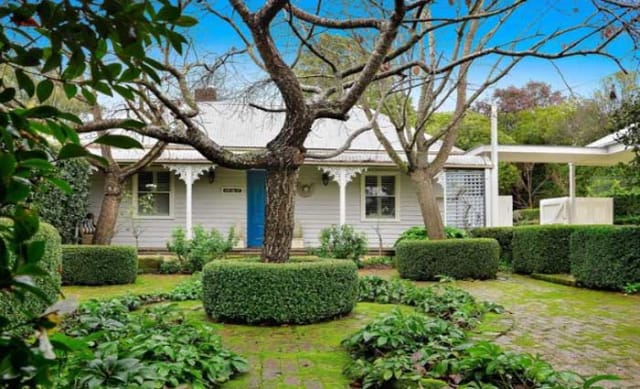 Melbourne IT Group chairman Gail Pemberton sells 1880s cottage