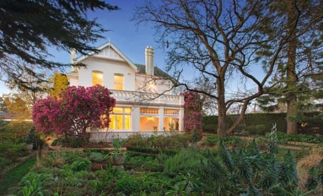 Camberwell record setting auction listing