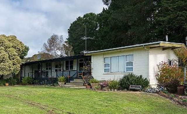 Brian Croser sells Fleurieu Peninsula farm