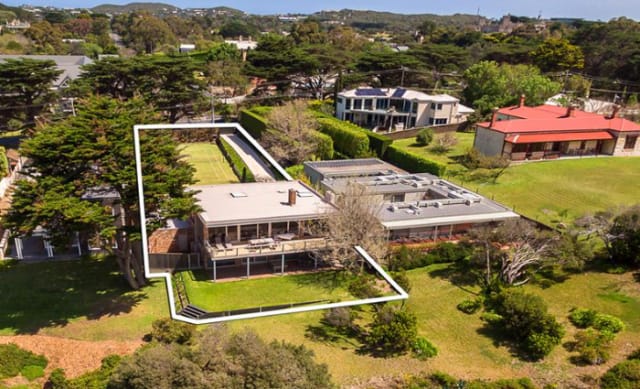 Entrepreneur Jeremy Cutts buys on Portsea clifftop