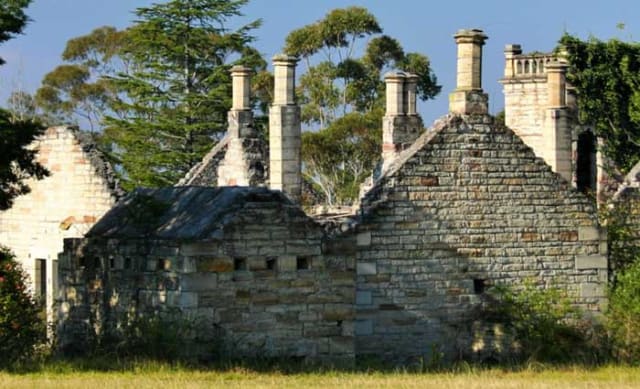 Blue Mountains sandstone ruins sell for $1.2 million