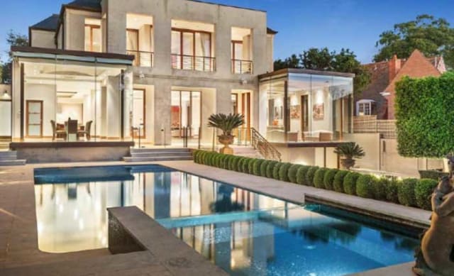 Melbourne chef Shannon Bennett buys Toorak trophy home