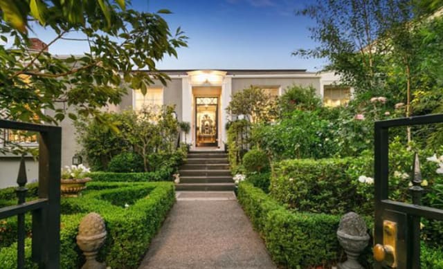 Toorak home of the late Lady Susan Renouf for sale