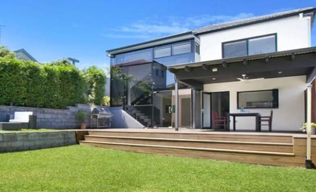 Australian test cricketer David Warner buys in Maroubra