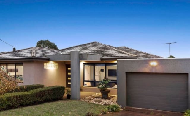 Bentleigh East again the busiest weekend property auction hotspot